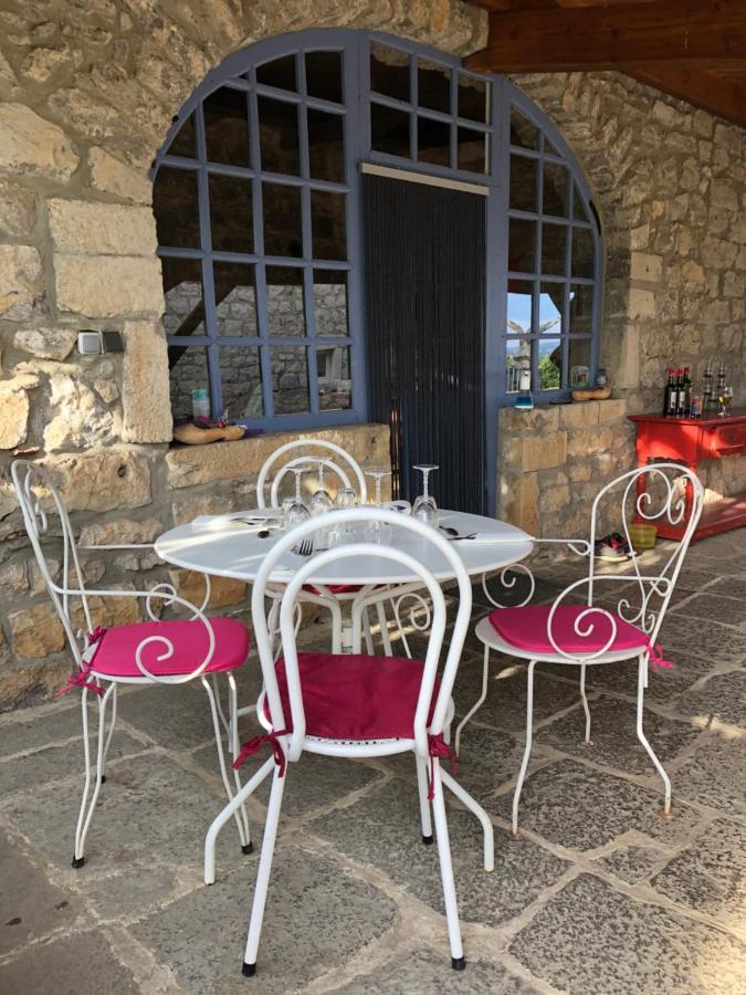 L'Apogee Bed & Breakfast Labeaume Bagian luar foto
